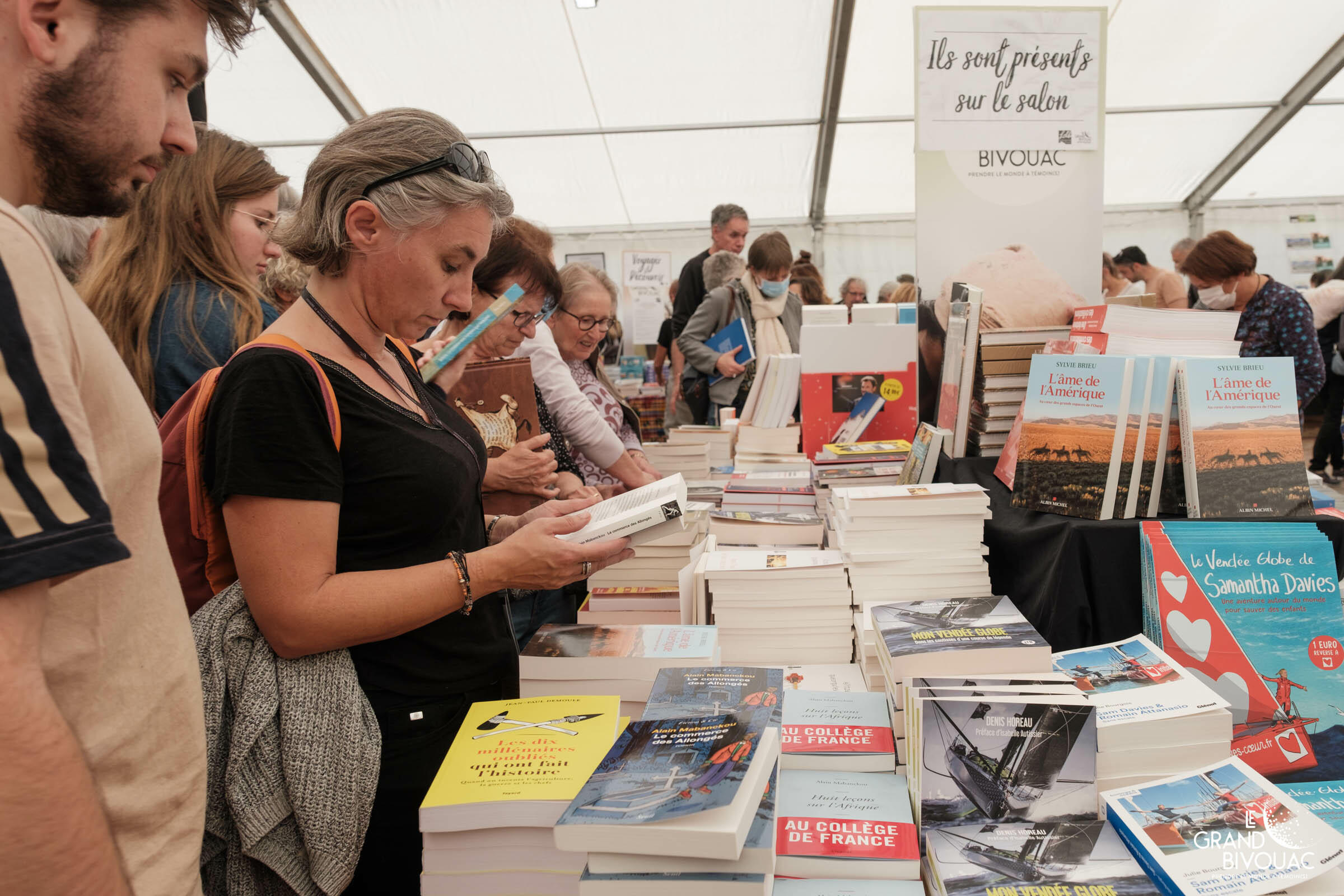 Sur la décennie 2010, la part du budget des Français allouée aux livres a  baissé - Livres Hebdo