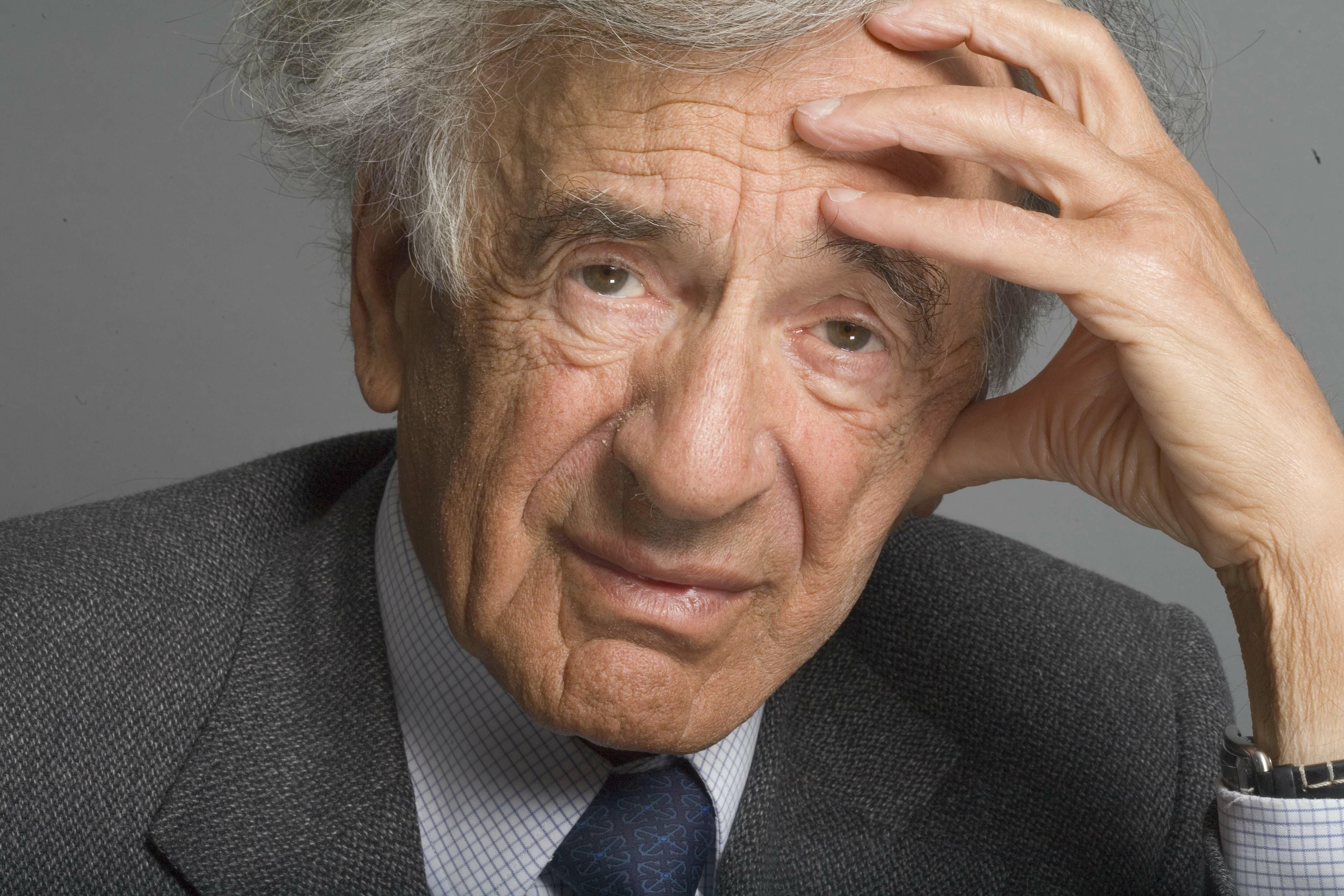 Elie Wiesel entre dans la nuit Livres Hebdo
