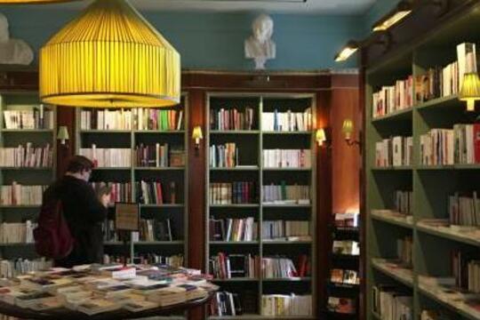 Le rez-de-chaussée de la librairie Albertine, à New York.