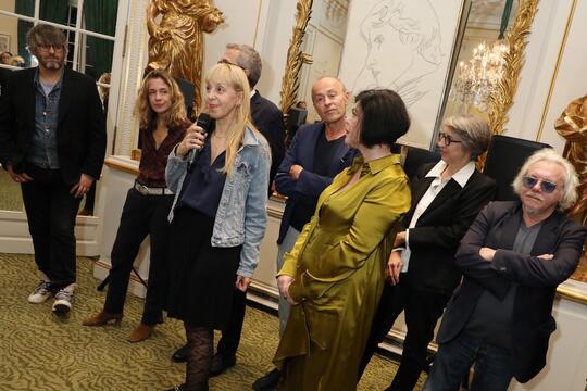 Lola lafon et le jury du prix décembre