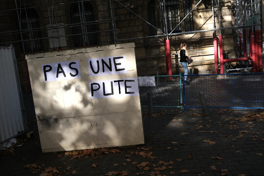 Dominique Lagorgette Pute Histoire dun mot et dun stigmate La Decouverte0.jpg