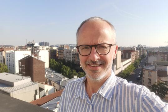Olivier Ploux, directeur des médiathèques de St-Denis et St-Ouen à Plaine Commune, et militant pour la gratuité des bibliothèques