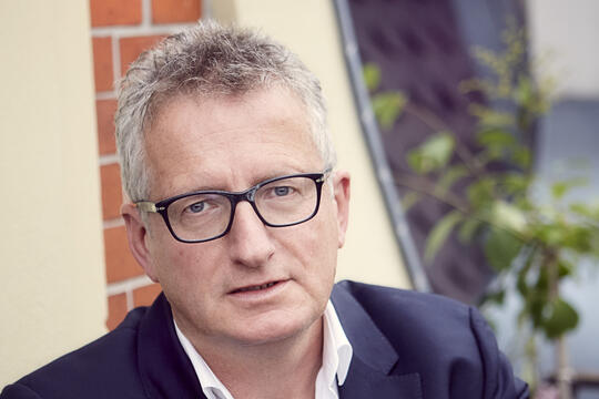Thomas Sparr Je veux continuer a vivre meme apres ma mort Le Journal dAnne Frank Lhistoire dun livre CalmannLevy0.jpg