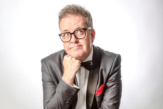 Stewart Reynolds Comment les chats nous apprennent a resister au fascisme Flammarion0.jpg