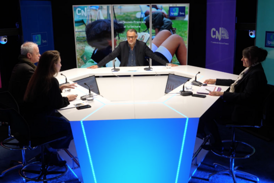 Capture d'écran du live « Les jeunes Français et la lecture », édition 2026. Alice Tétaz, Etienne Mercier, David Abiker, Régine Hatchondo