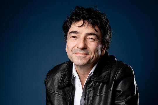 En cinq mots  Franck Courtes0.jpg