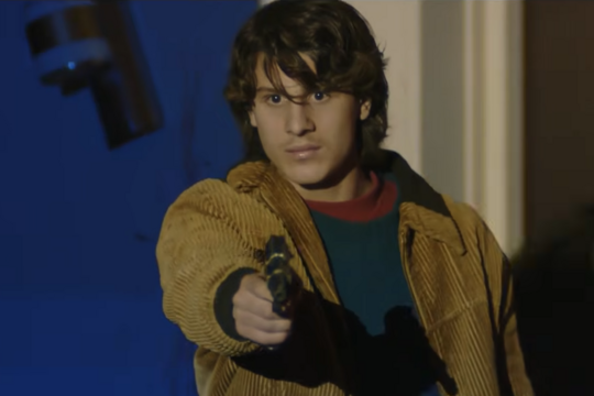 Luca lubrano dans le rôle de Pietro Savastano dans Gomorra : Les origines