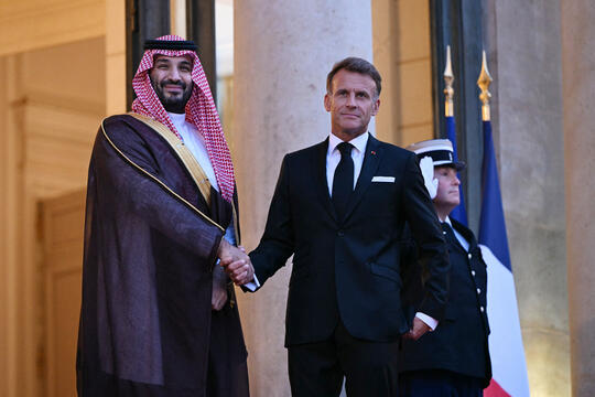 Mohammed ben Salmane et Emmanuel Macron à l'Elysée le 24 août 2026 (c) Lou Benoist - AFP.jpg