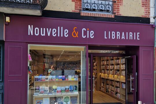 Devanture des nouveaux locaux de Nouvelle & Cie à Bois-Colombes