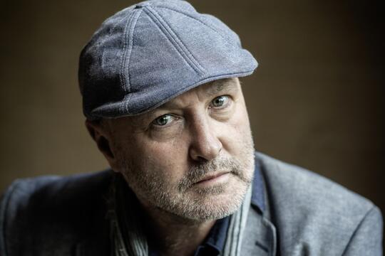 Colum McCann, Ce qui nous frôle sous la surface (Belfond)