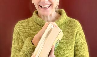 Julia Billet et Cécile Roumiguière, "ÔSisters" (L’École des Loisirs) : Flower power.jpg