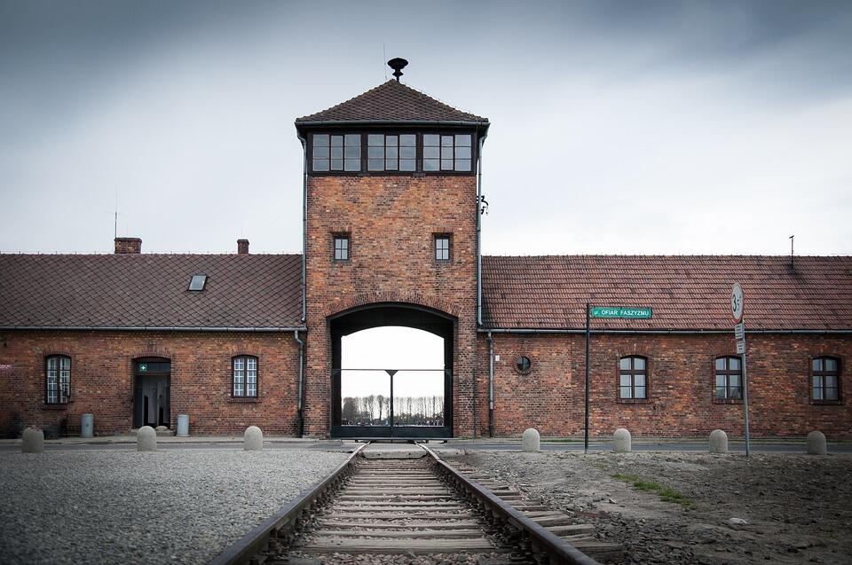 L'enfer d'Auschwitz en librairie - Livres Hebdo