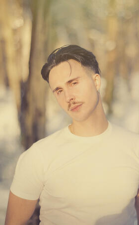 Matthieu Barbin Sara Forever Brule bebe Au Diable Vauvert0.jpeg