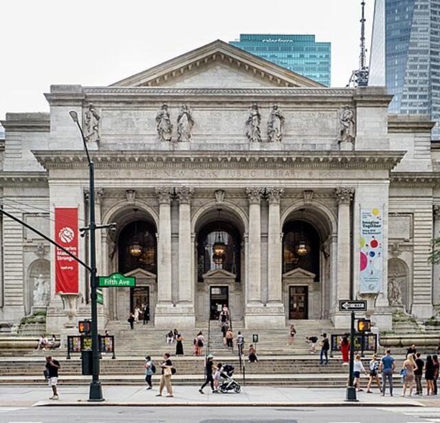 A la New York Public Library, comme dans toutes les bibliothèques de son réseau, le masque doit être porté par les visiteurs à partir de 2 ans.