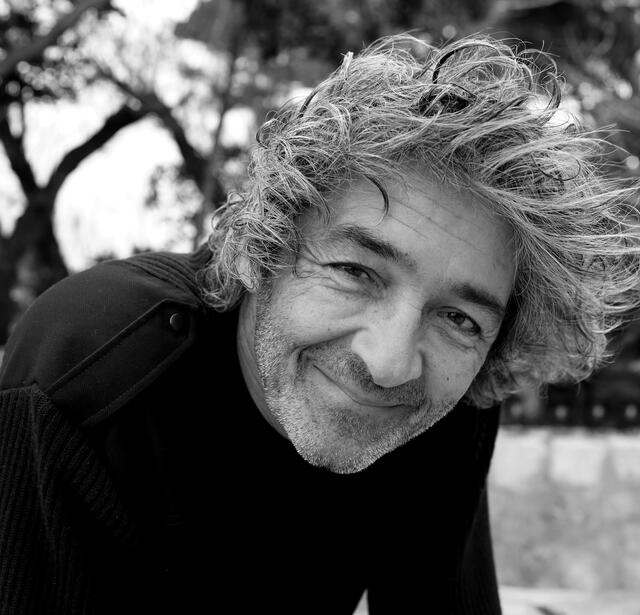 L'architecte Rudy Ricciotti, Grand Prix national d’architecture, Médaille d’or de l’Académie d’architecture, Prix Auguste-Perret de l’Union Internationale des Architectes (UIA), est également membre de l’Académie des technologies.