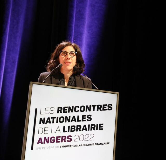 La ministre de la Culture Rima Abdul-Malak lors de l'ouverture des 6e Rencontres nationales de la librairie à Angers, le 3 juillet 2022.