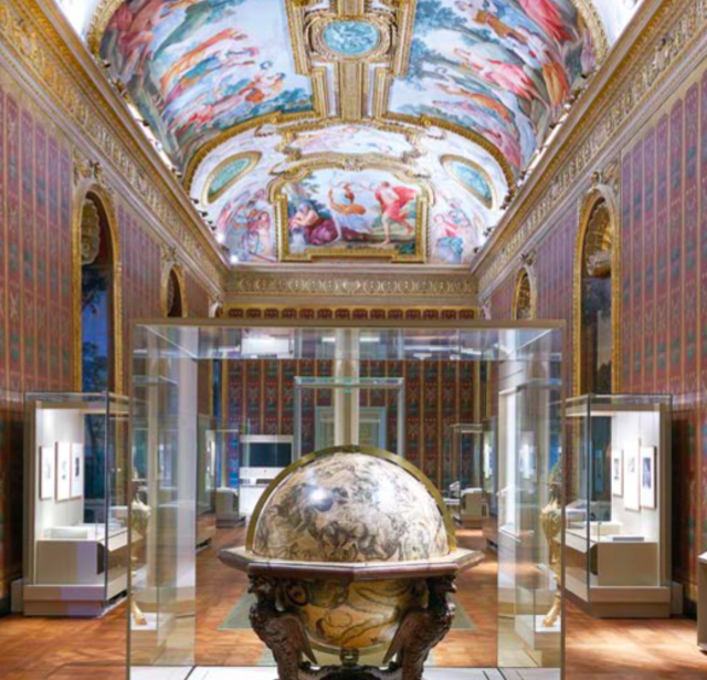 La galerie baroque Mazarin de la BnF Richelieu a été restaurée et redevient un espace d'exposition.