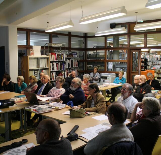Les ateliers de généalogie à la médiathèque d'Arcueil brassent toujours de nombreux participants.