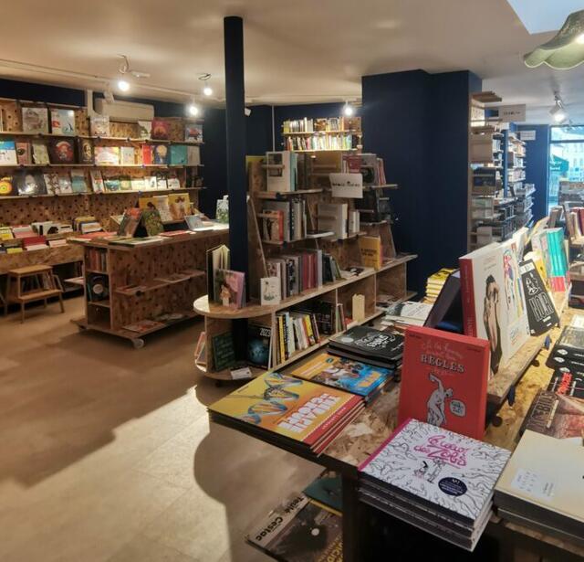 Librairie Le Bazar Utopique, à Bagneux