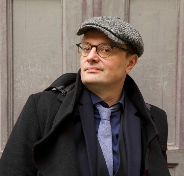 Sébastien Gnaedig directeur éditorial des éditions Futuropolis, nommé aux Trophées de l'édition 2025