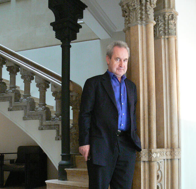En cinq mots John Banville0.jpg