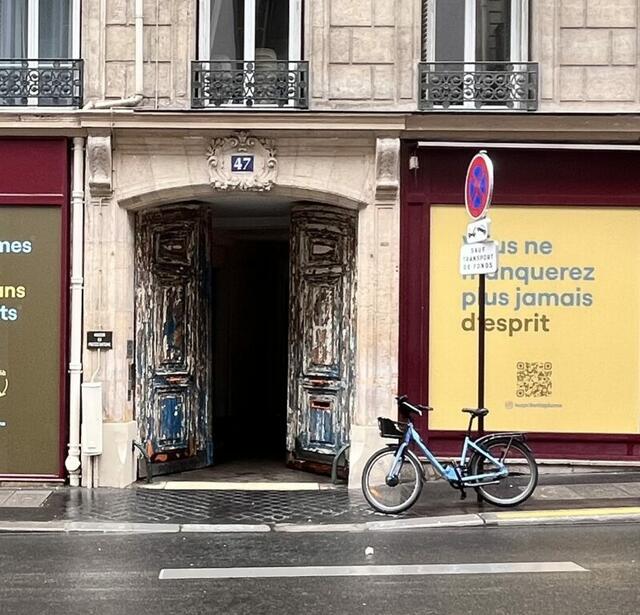 Façade librairie L'esprit et la plume