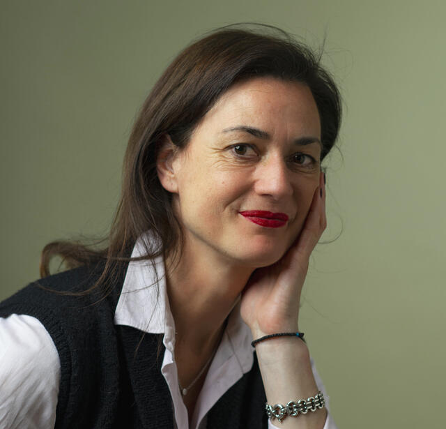 Laure Gasparotto Quand lOrient inventait le vin Lhistoire meconnue des collines de Perse et de France Grasset0.jpg