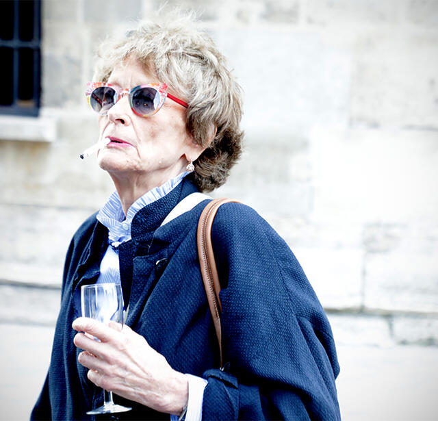 Irène Lindon et Thomas Simonnet le nouveau directeur général des éditions Minuit le 31 août 2021 lors de la prise de retraite de Josette de la librairie compagnie 