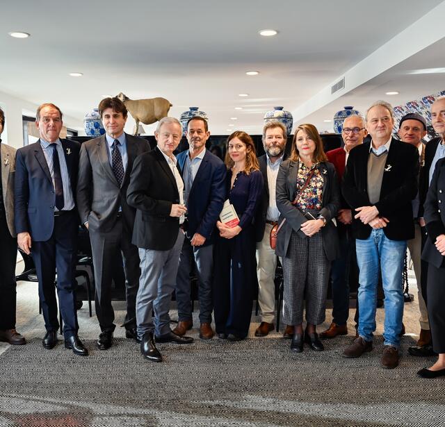 Philibert Humm, Loïc Finaz, Philippe d’Ornano, Yann Queffélec, Patrice Franceschi, Marie Richeux, Dominique Le Brun, Emmelene Landon, Olivier Frébourg, Jean-Luc Coatelem, Arnaud de La Grange, Jean Rolin, Katell Faria