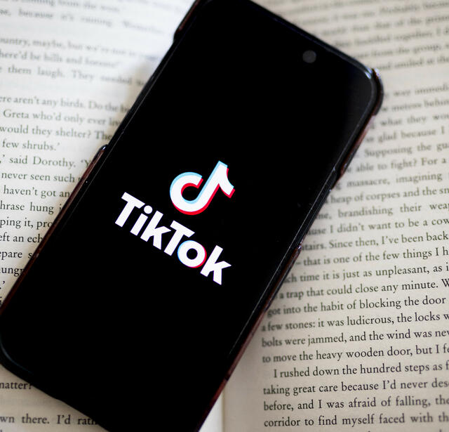 Le BookTok attire de nouveaux lecteurs