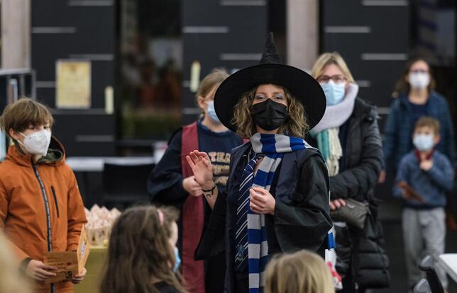 L’accueil des participants à la soirée Harry Potter 2022 à l'Espace Culturel Terraqué de Carnac (Morbihan).