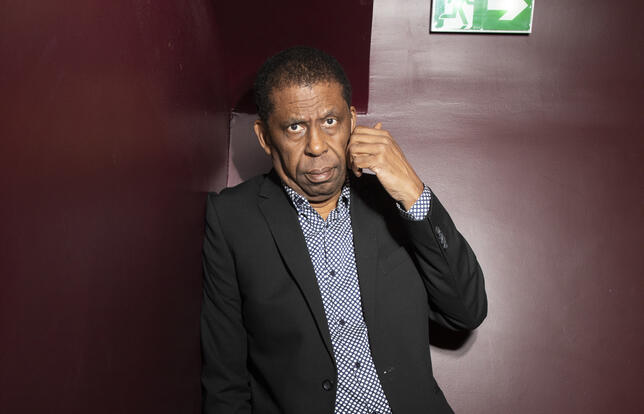 Dany Laferrière : "Je ne suis ni Noir ni Blanc quand j'écris" 1.jpg