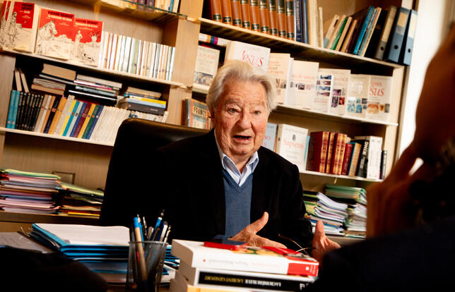 Francis Esmenard Remplacez les grands editeurs par des editeurs sans ame et sans desir et cen sera fini de ledition3.jpg