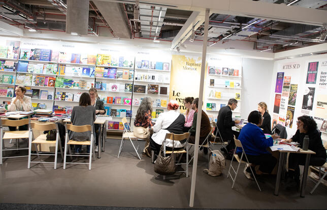 Export le livre francais fait face au monde2.jpg