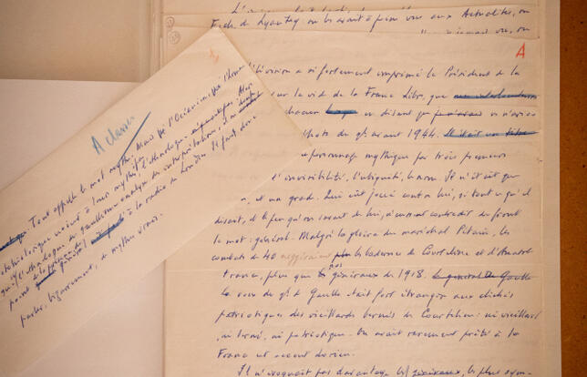 Bibliothèque Jacques Doucet. Notes d'André Malraux pour un discours