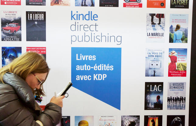 Prime Day 2023 : la liseuse Kindle passe à -30 % pour les vacances