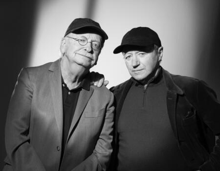 Erik Orsenna et Bernard Matussiere Voyages aux pays nomades Leau le sable et les reves Metailie0.jpeg