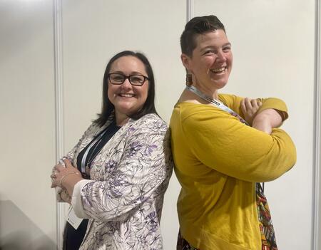 Amanda Jones et Sam Helmick, représentantes de l’ALA