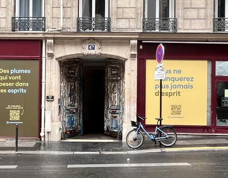 Façade librairie L'esprit et la plume