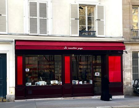Le neuvieme pays Paris Mention speciale Valorisation du fonds langue etrangere du Grand Prix des librairies Lives Hebdo 20250.jpeg