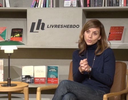 Véronique Cardi, directrice générale des éditions JC Lattès, dans le studio de Livres Hebdo