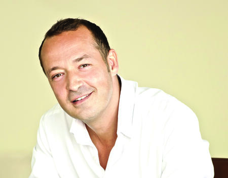 Stephane Carlier Ce qui est arrive a la celebre actrice blonde Le Tripode0.jpg