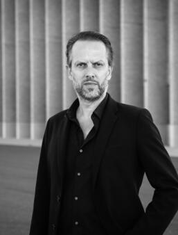 Laurent de Sutter- "Superfaible. Penser au XXIe siècle" (Flammarion)0.jpg