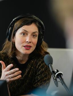 Marie Richeux anime le Book Club de France Culture depuis 2023.