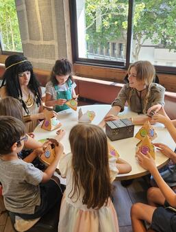 Les enfants replongent dans l'Egypte ancienne avec McDonald's