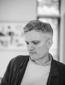 Mark OConnell Sur le fil de la violence Stock0.jpg