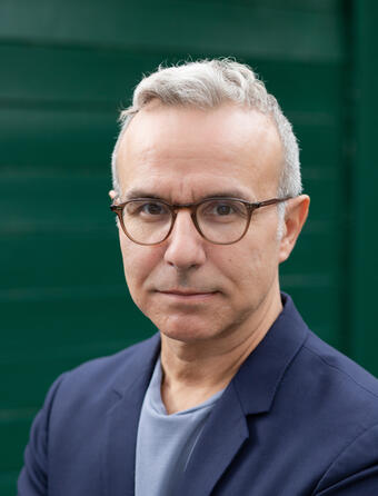 Philippe Besson, "Ceci n'est pas un fait divers" (Julliard) : Un sang d'encre0.jpg