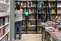 intérieur de librairie