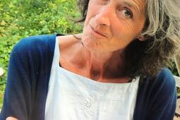 Isabelle Debray Dans lombre Mercure de France0.jpg