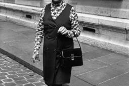 Simone de Beauvoir et al edition Marine Rouch Chere Simone de Beauvoir Vies et voix de femmes ordinaires Correspondances croisees 19581986 Flammarion0.jpg